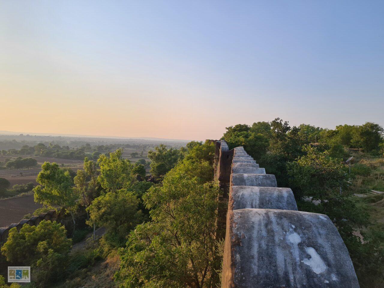 Gagron fort wall